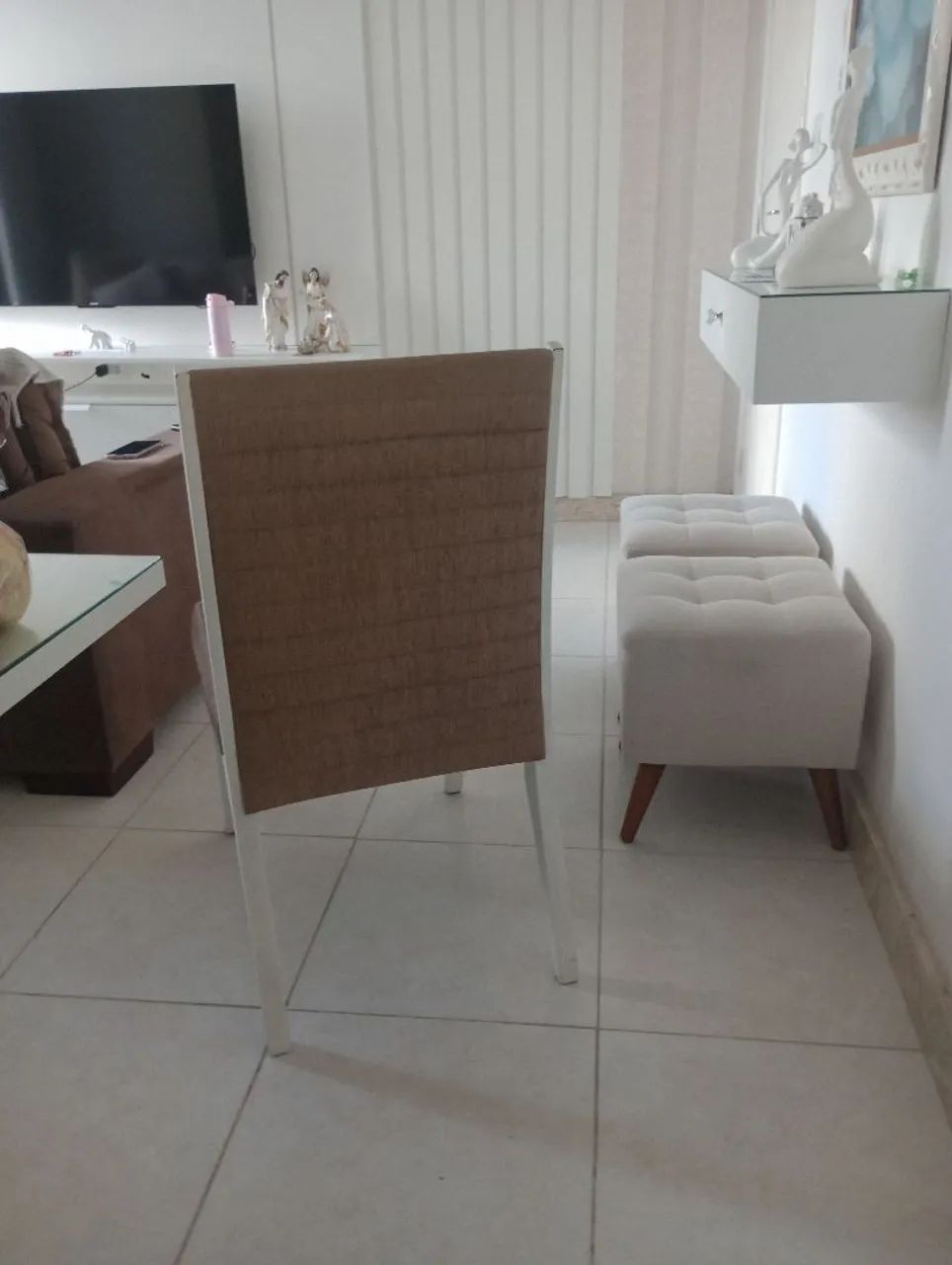 Vendo cadeira madeira maciça  - Foto 2