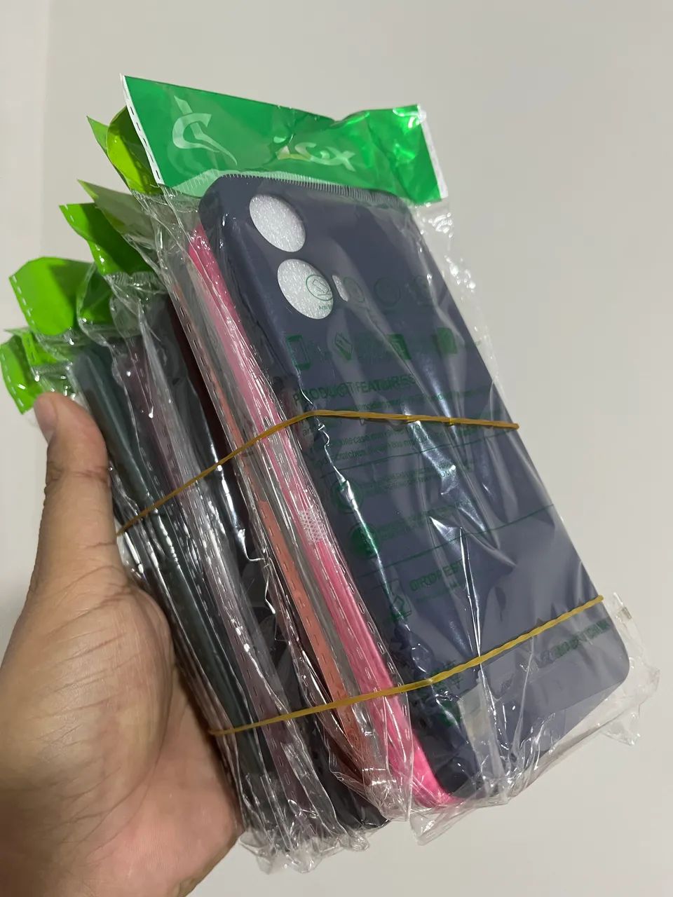 Kit com 10 Capas Motorola G34 - Cores variadas - Foto 2