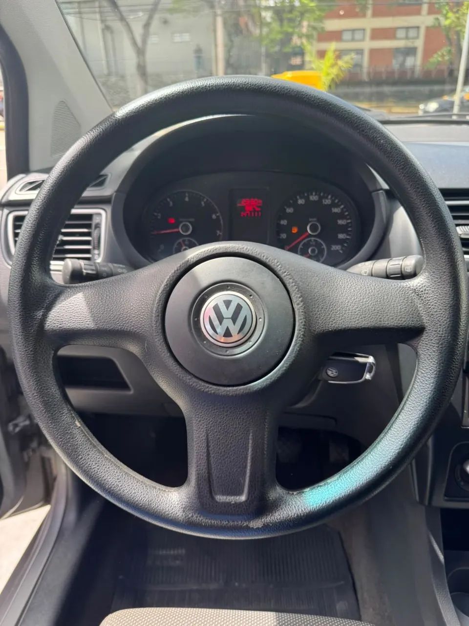 Volkswagen Fox 1.0 Mi Total Flex 8V 3p, foto 6 de 10