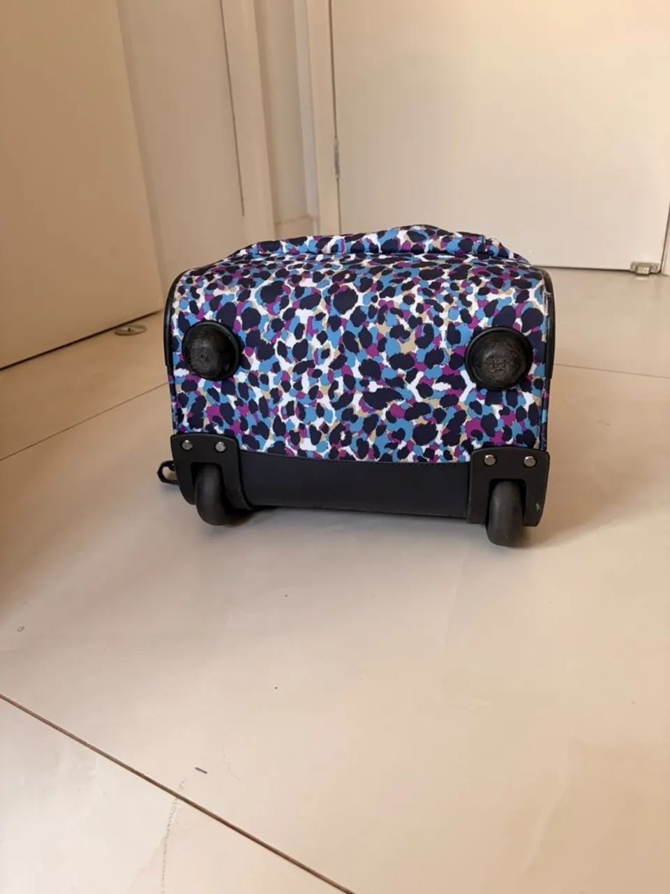 Mochila Kipling com Rodinhas - Foto 2