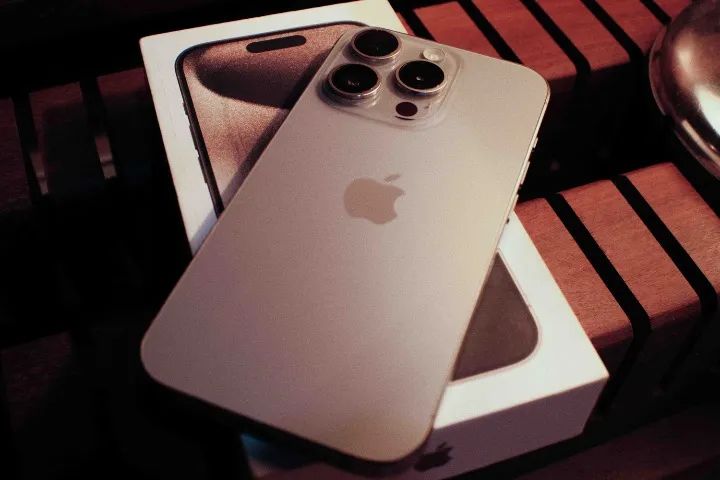Iphone 15 Pro - 128gb - Foto 3