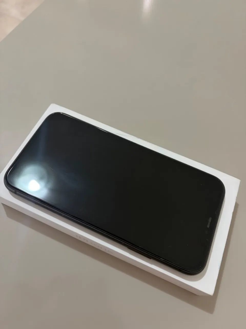 IPhone 11 64 GB - Sem defeitos e marcas de uso  