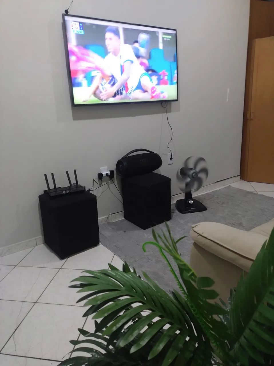 ALUGO QUARTO PARA MENINAS ( COROA DO MEIO) - Foto 5