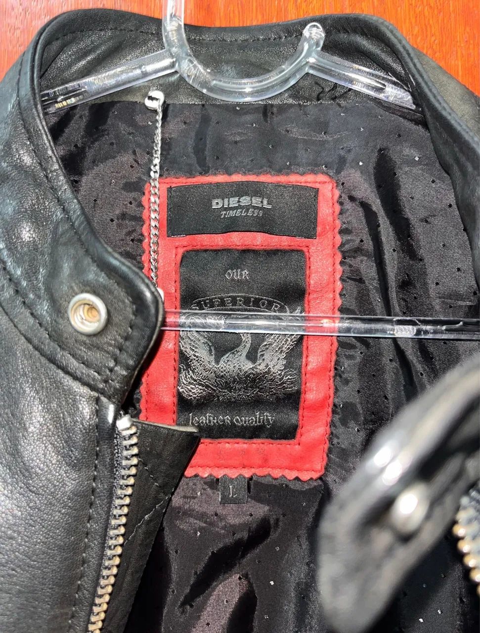 Jaqueta de couro Diesel preta  - Foto 3
