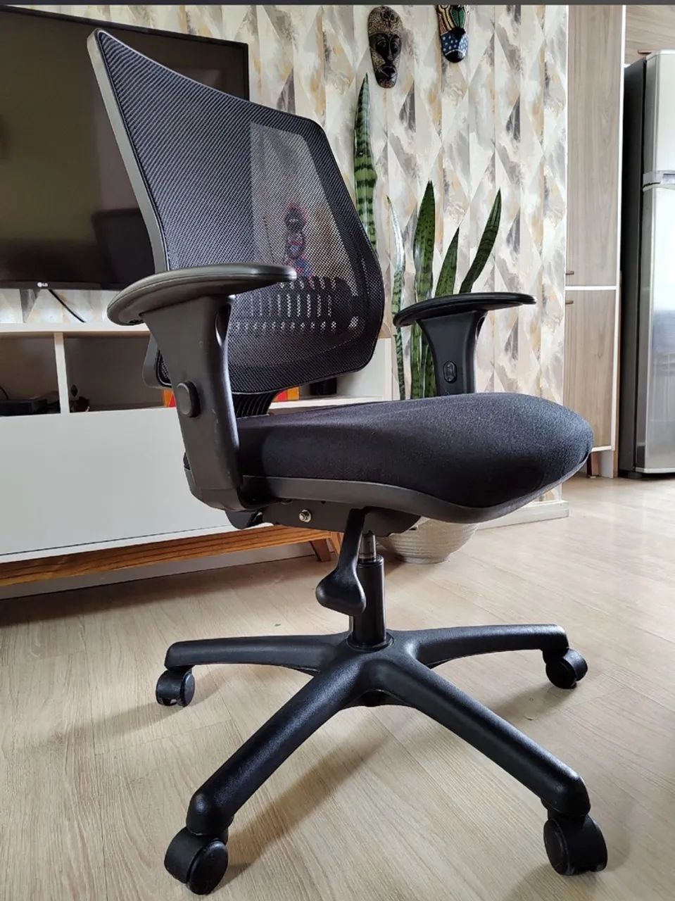 Cadeira de Escritório FlexForm Unni All Black 