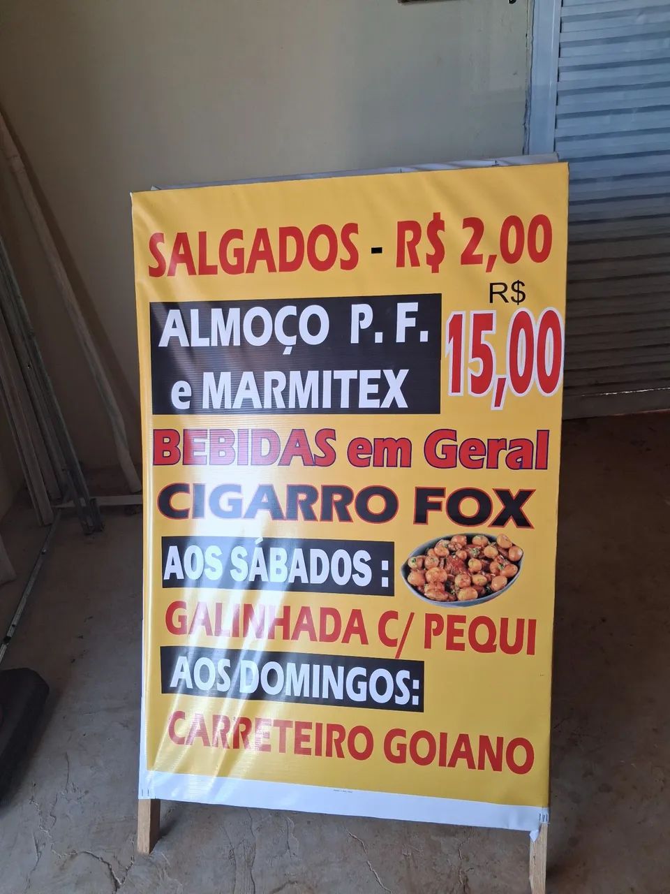 Vendo cavalete comercial 