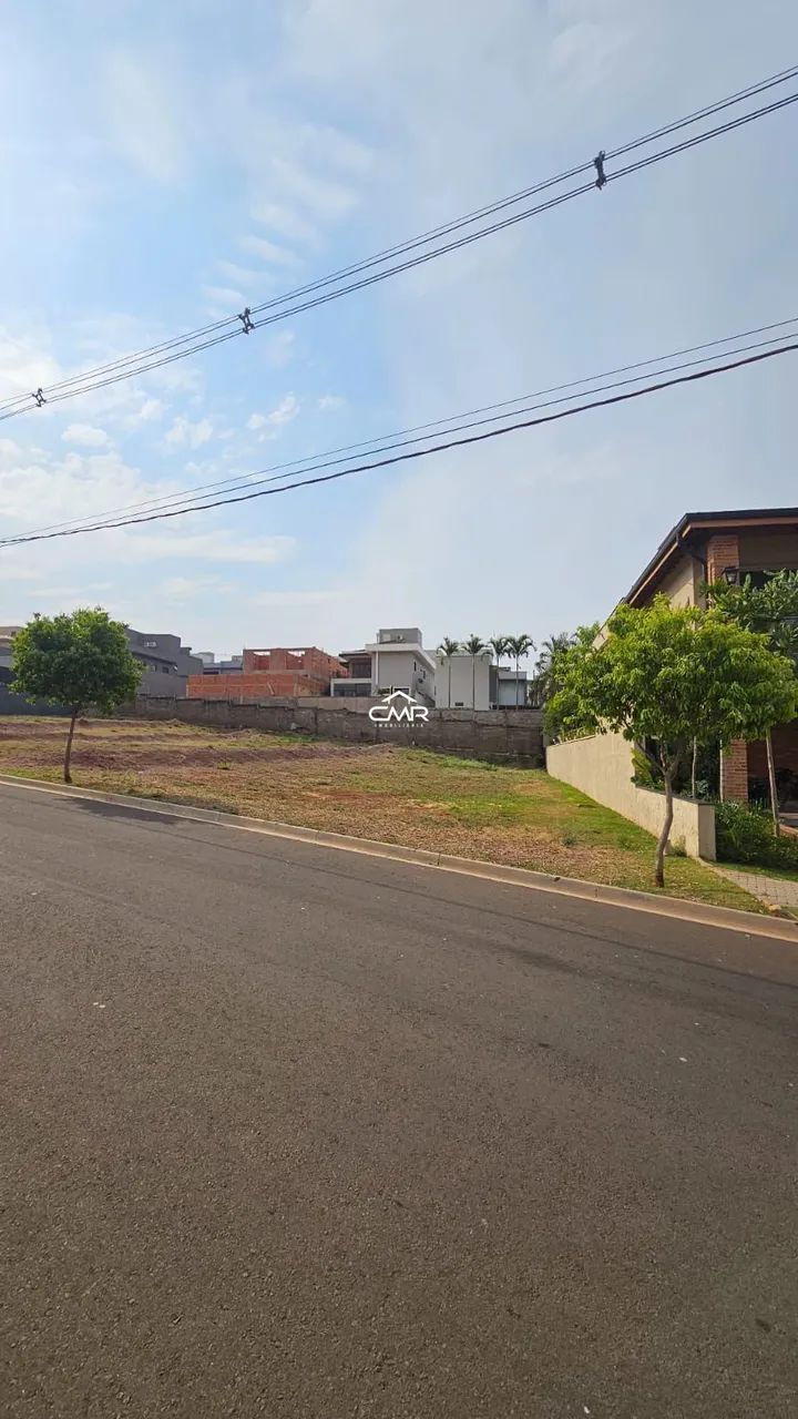 Terreno em Condomínio Damha II 395m²