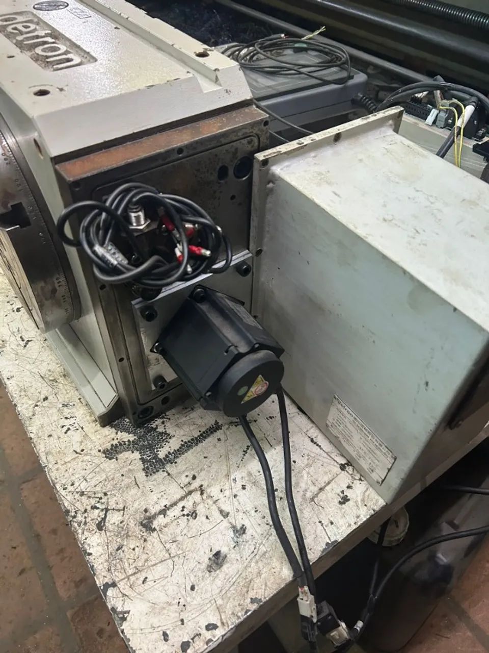 4° Eixo para Centro de Usinagem CNC - DETRON CX255H  Servo motor e drive Ethercat - Foto 3