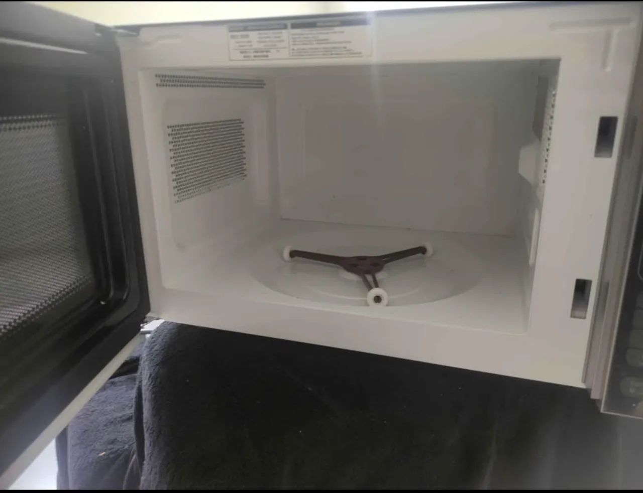 Microondas 20L consul  220v 
