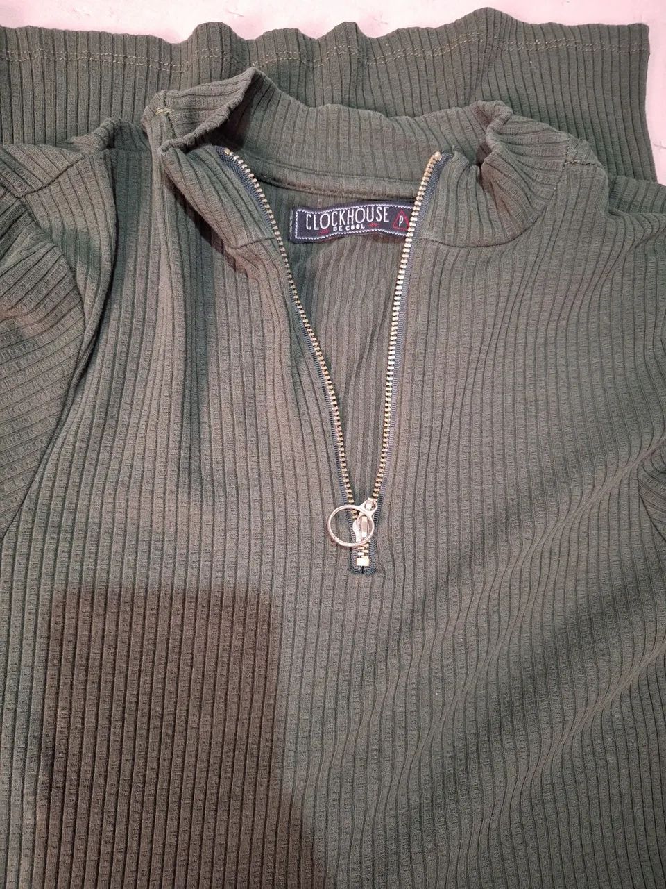 Roupa nova ou seminova  - Foto 2