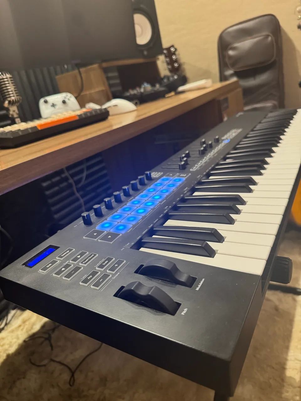 Teclado Novation Launchkey MK3 61 teclas  - Foto 4