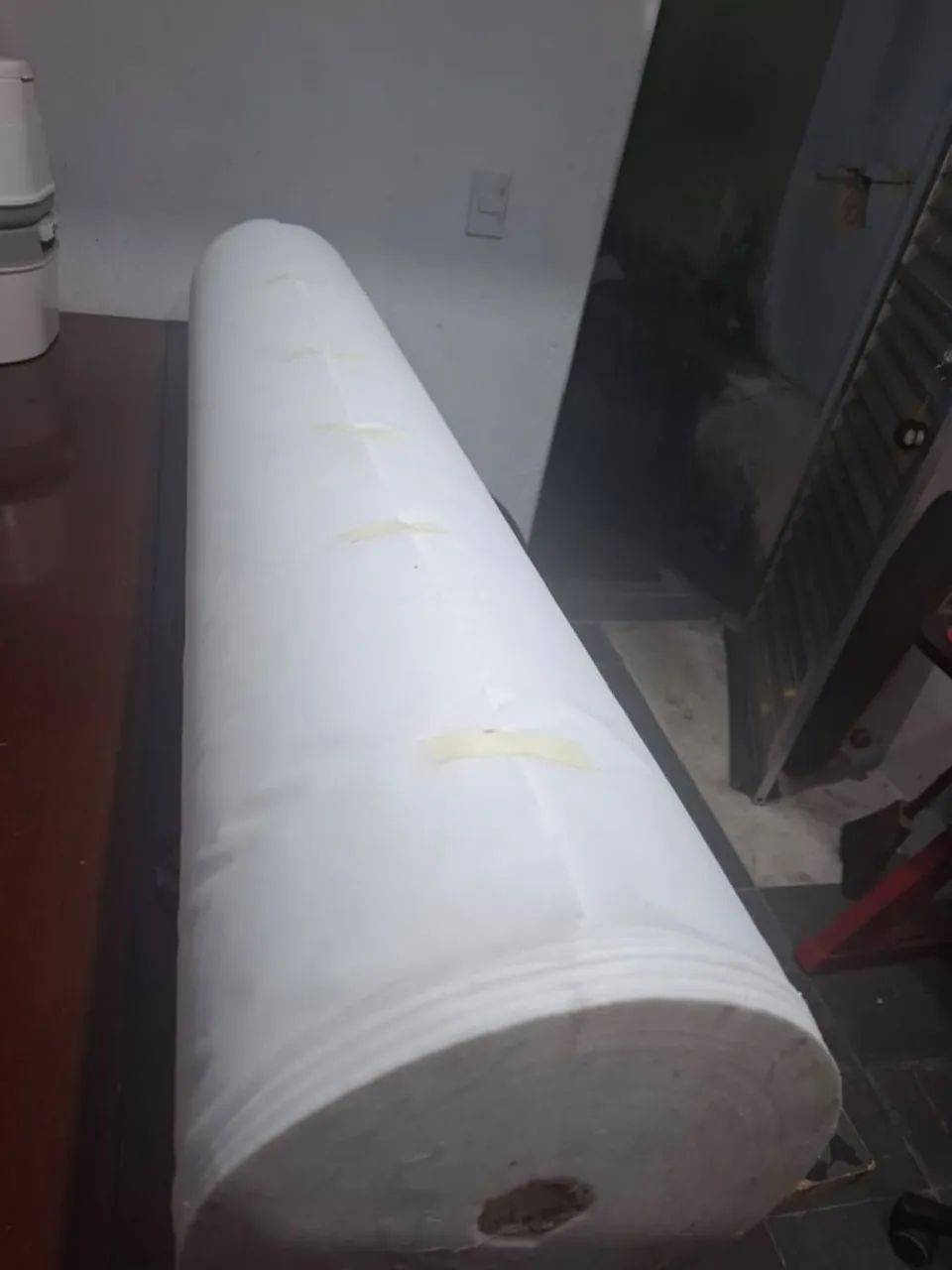 Rolo de TNT 60g 186M COMPRIMENTO peso 17,4kg 269,00