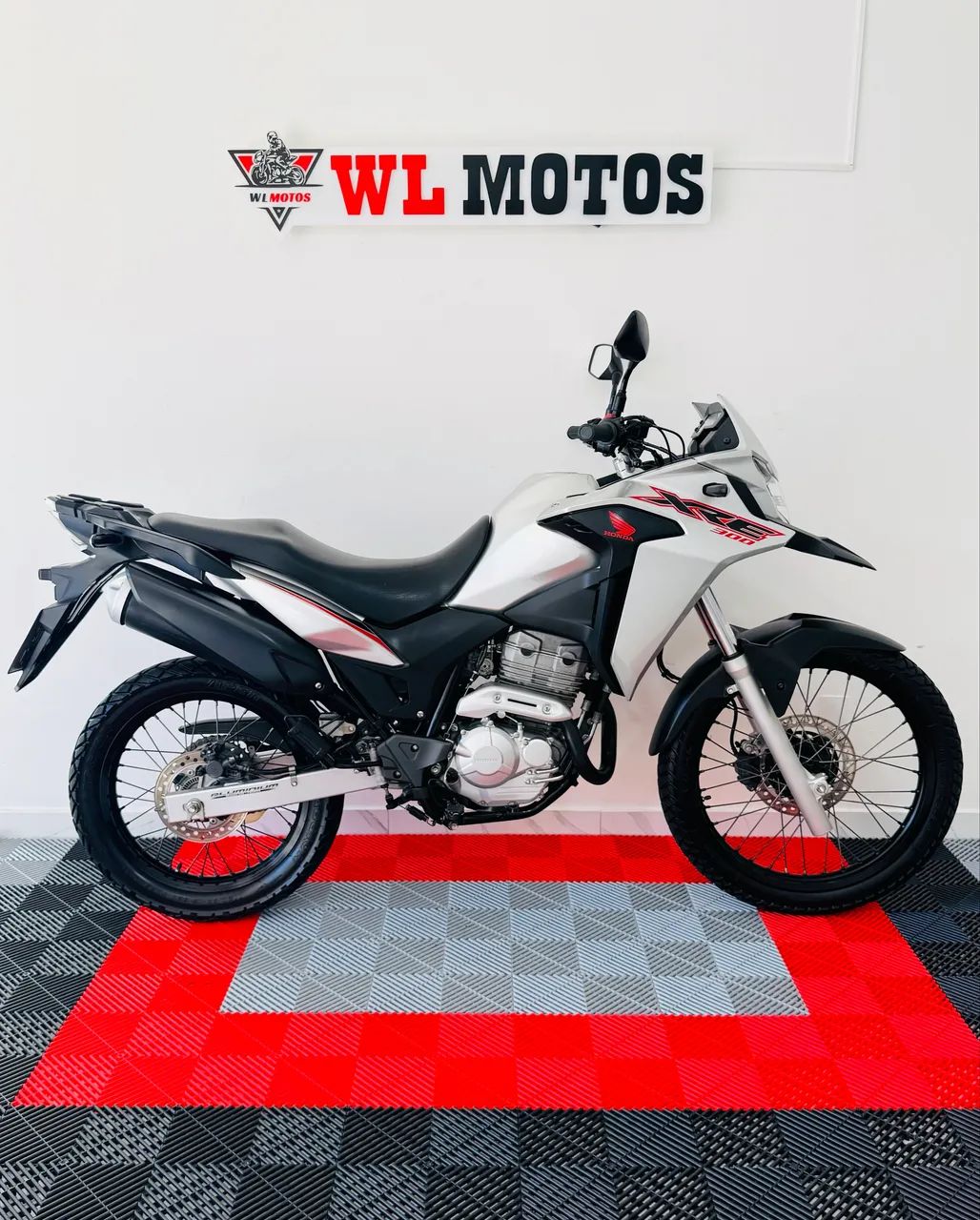 HONDA XRE 300  - Foto 2