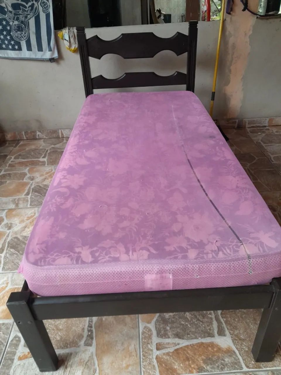 Cama de Solteiro de Madeira (Com colchão)  - Foto 4