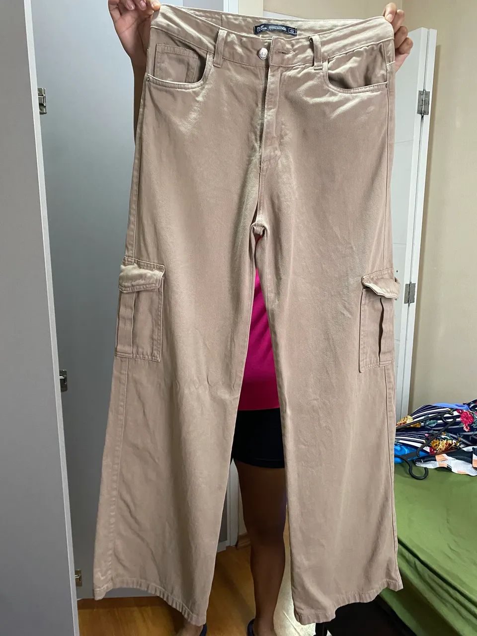 Calça cargo wide leg bege - tam. 40 - Foto 3