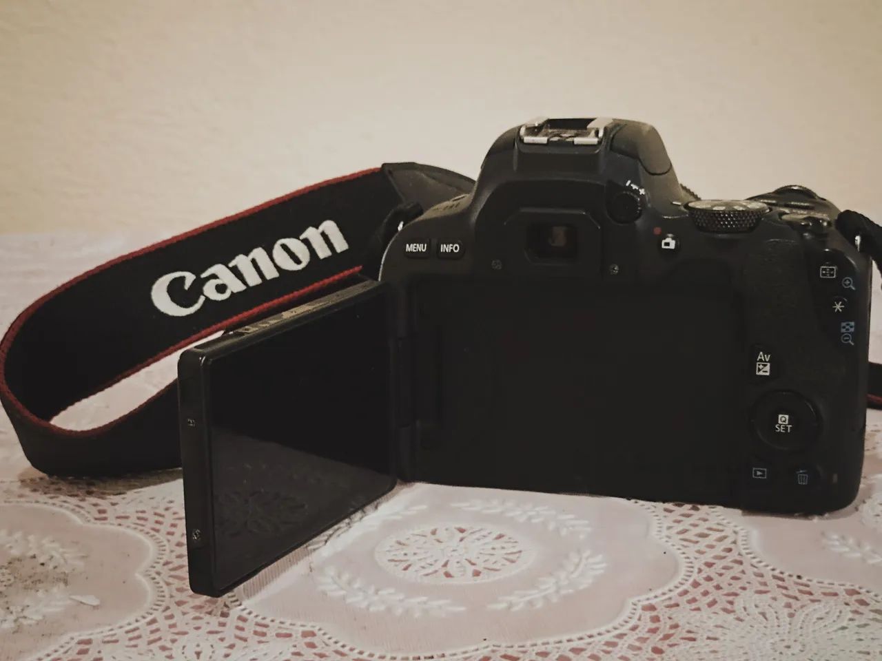 Câmera Canon SL2 semi nova - Foto 3