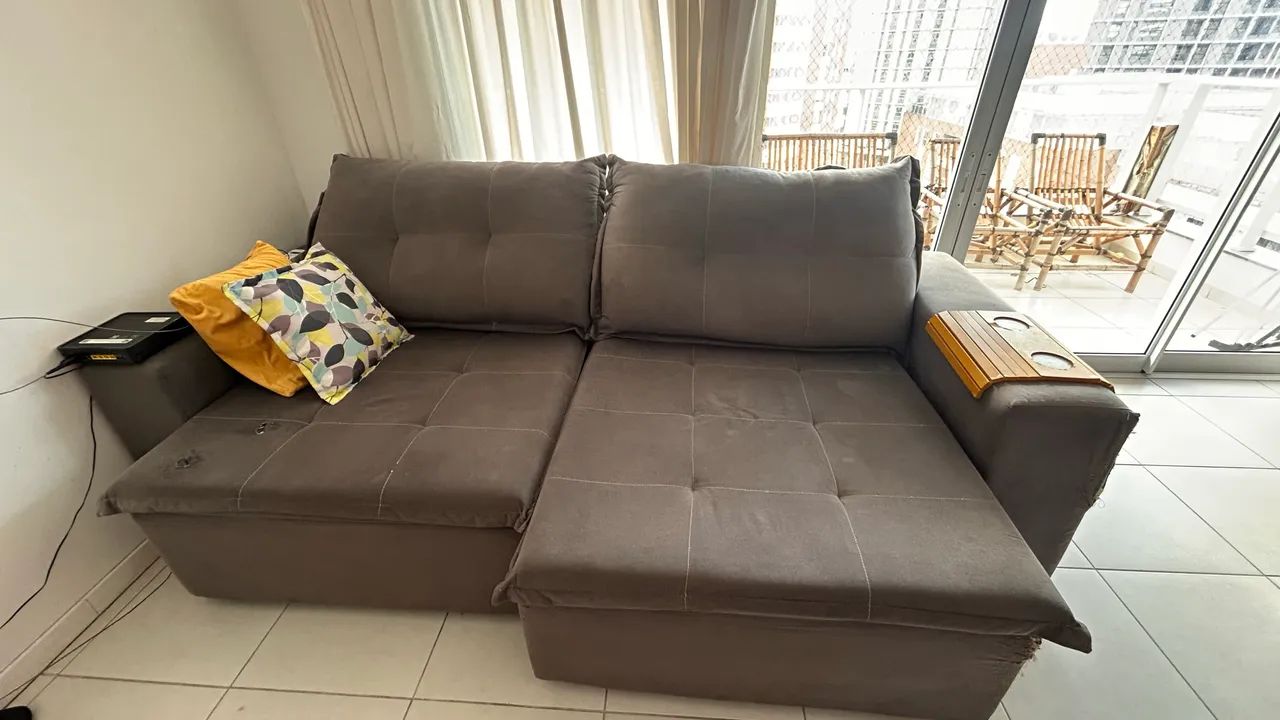 Sofá confortável com pillow