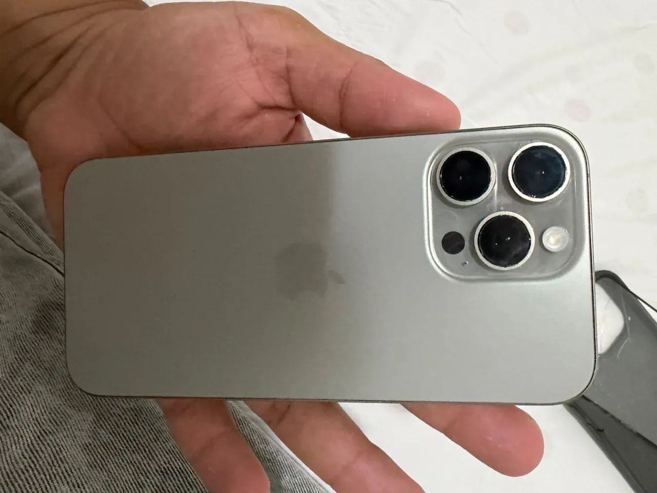 Iphone 16 PRO MAX  - Foto 2
