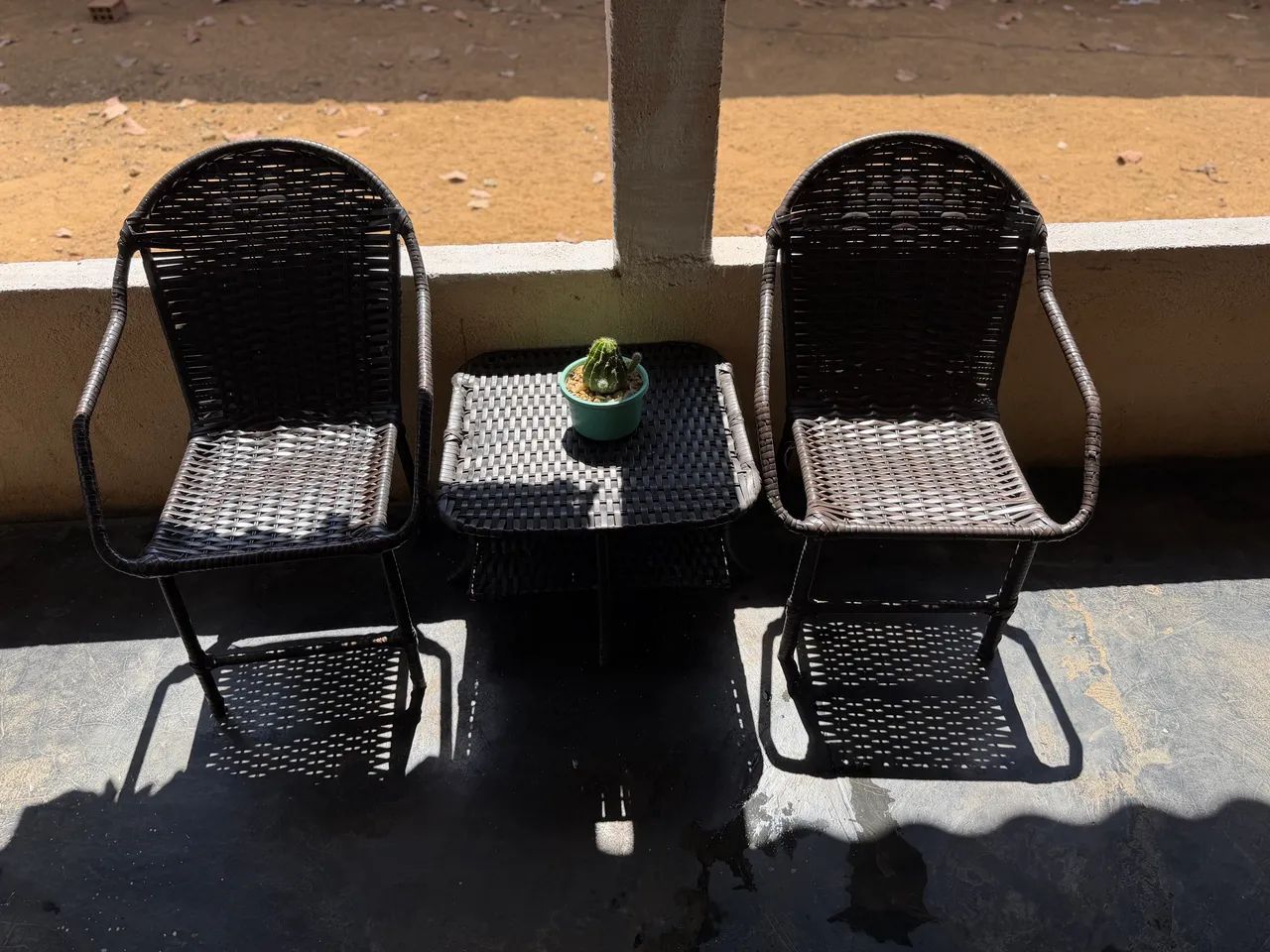 Vende-se essas cadeiras de fibra - Foto 2