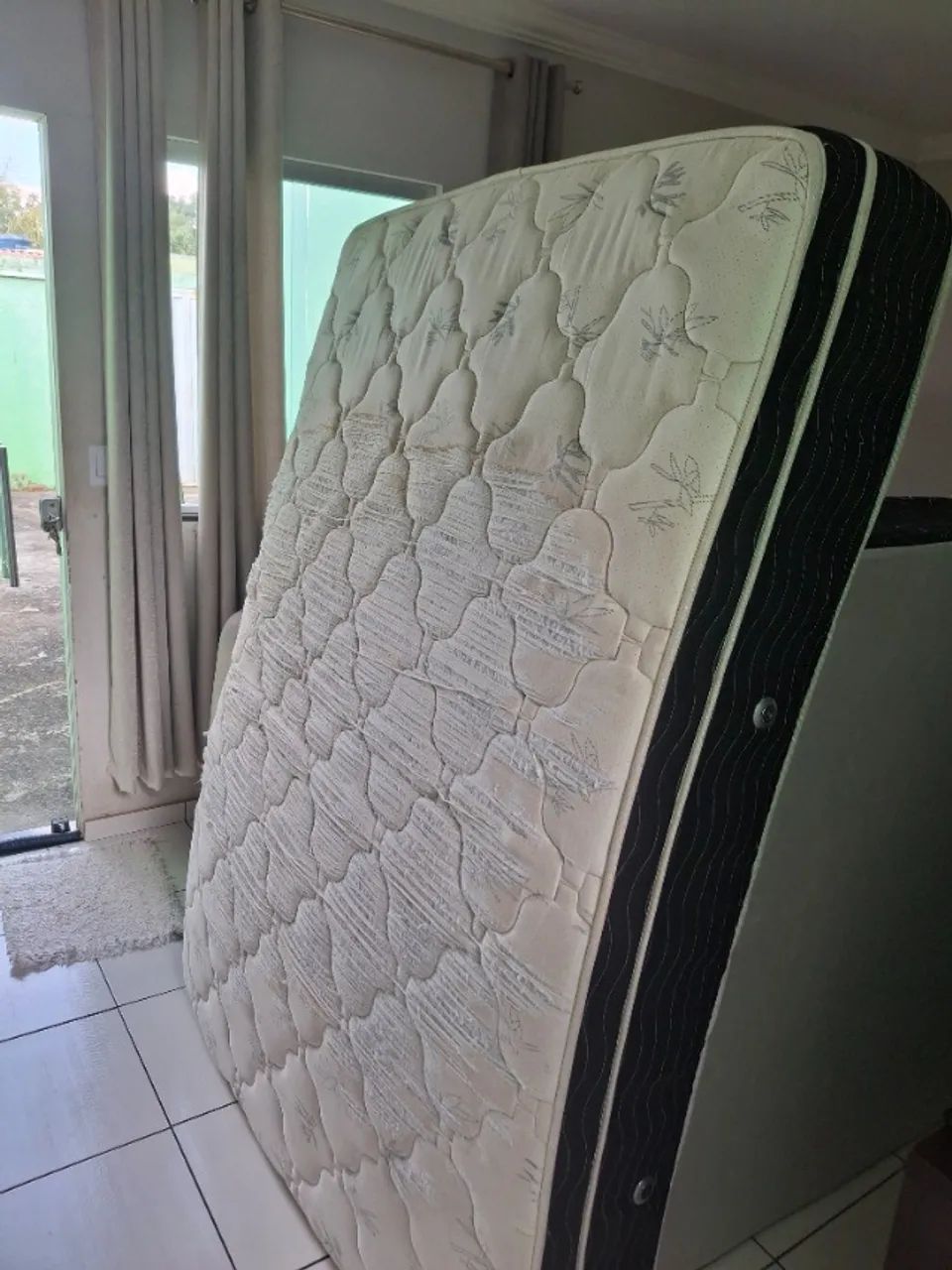 Vendo Cama de casal box - Foto 3