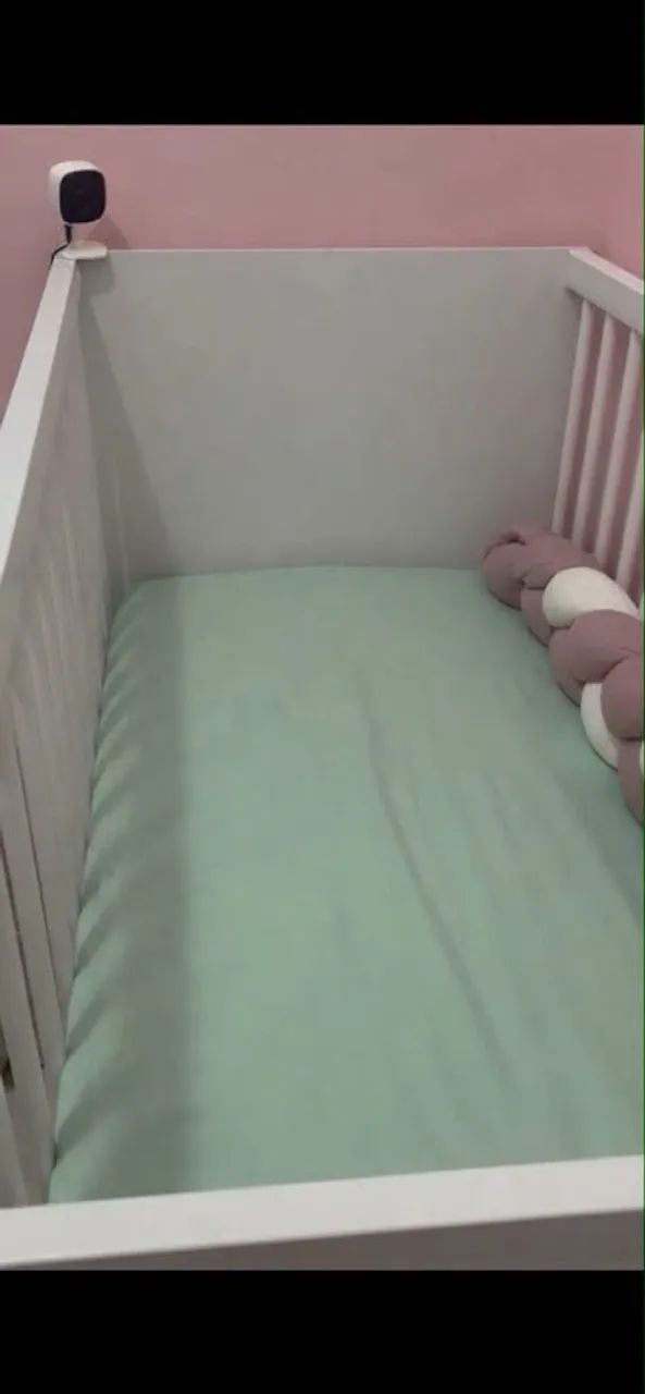 Berço com colchão 