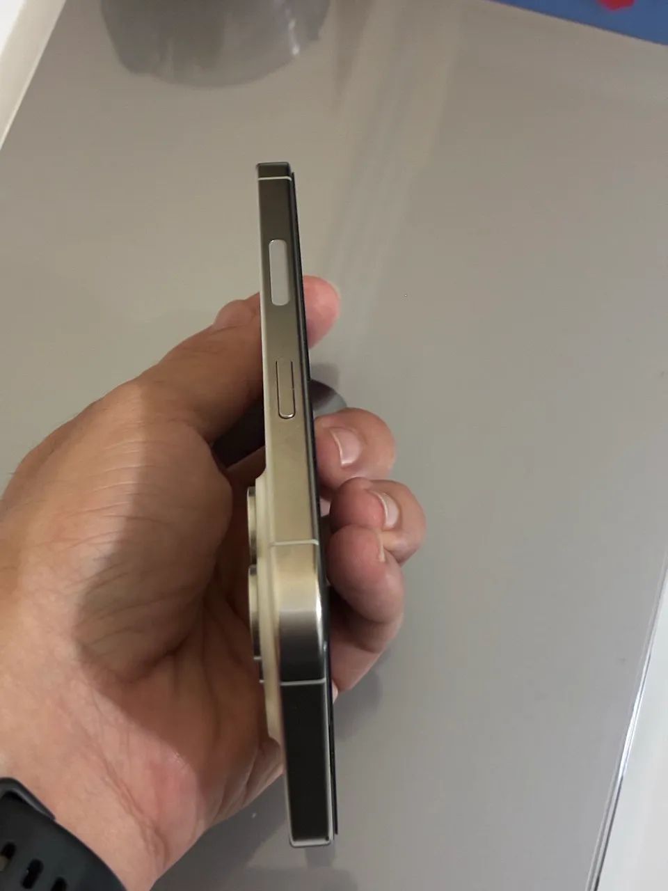 iPhone 15 Pro - Foto 2