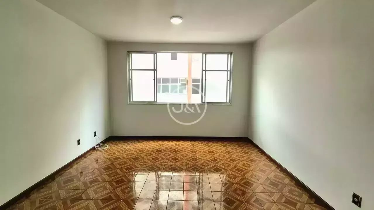 Apartamento para venda com 2 quartos, 81m² - Centro - Petrópolis/RJ