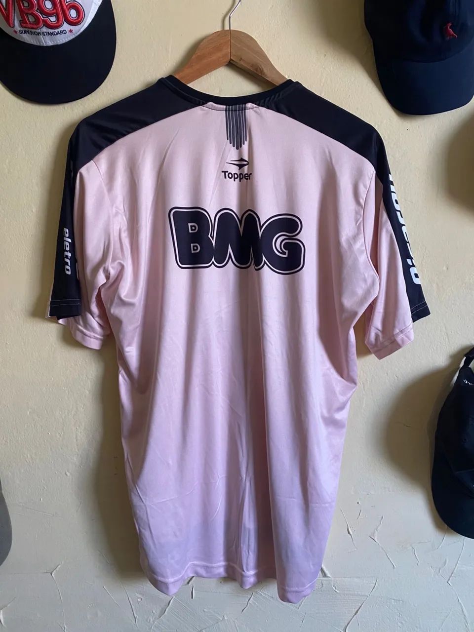 Camisa Atlético raridade no rosa  - Foto 2
