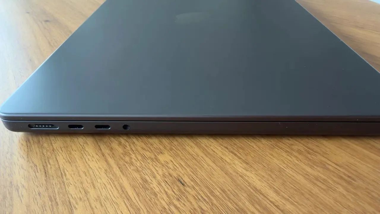 MacBook Pro m5 16gb/512gb 14 - Foto 5