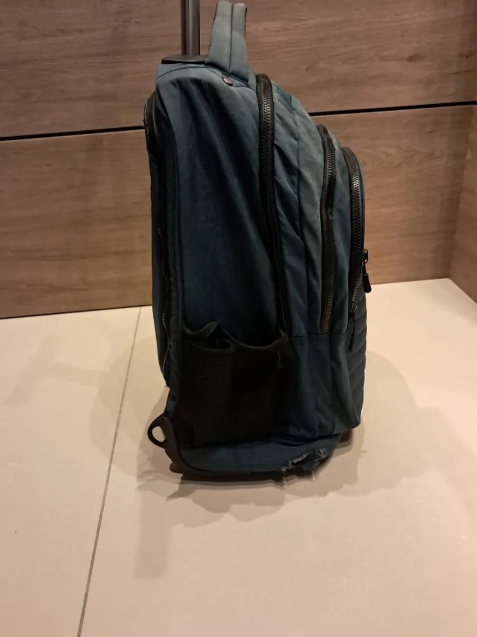 Mochila estudantil Bem resistente - Foto 5