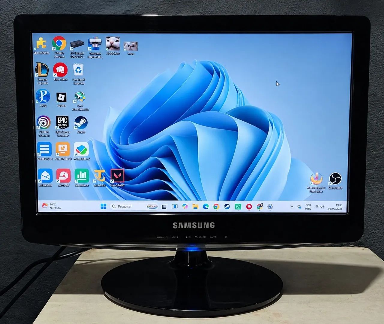 Monitor SAMSUNG à venda - Foto 2