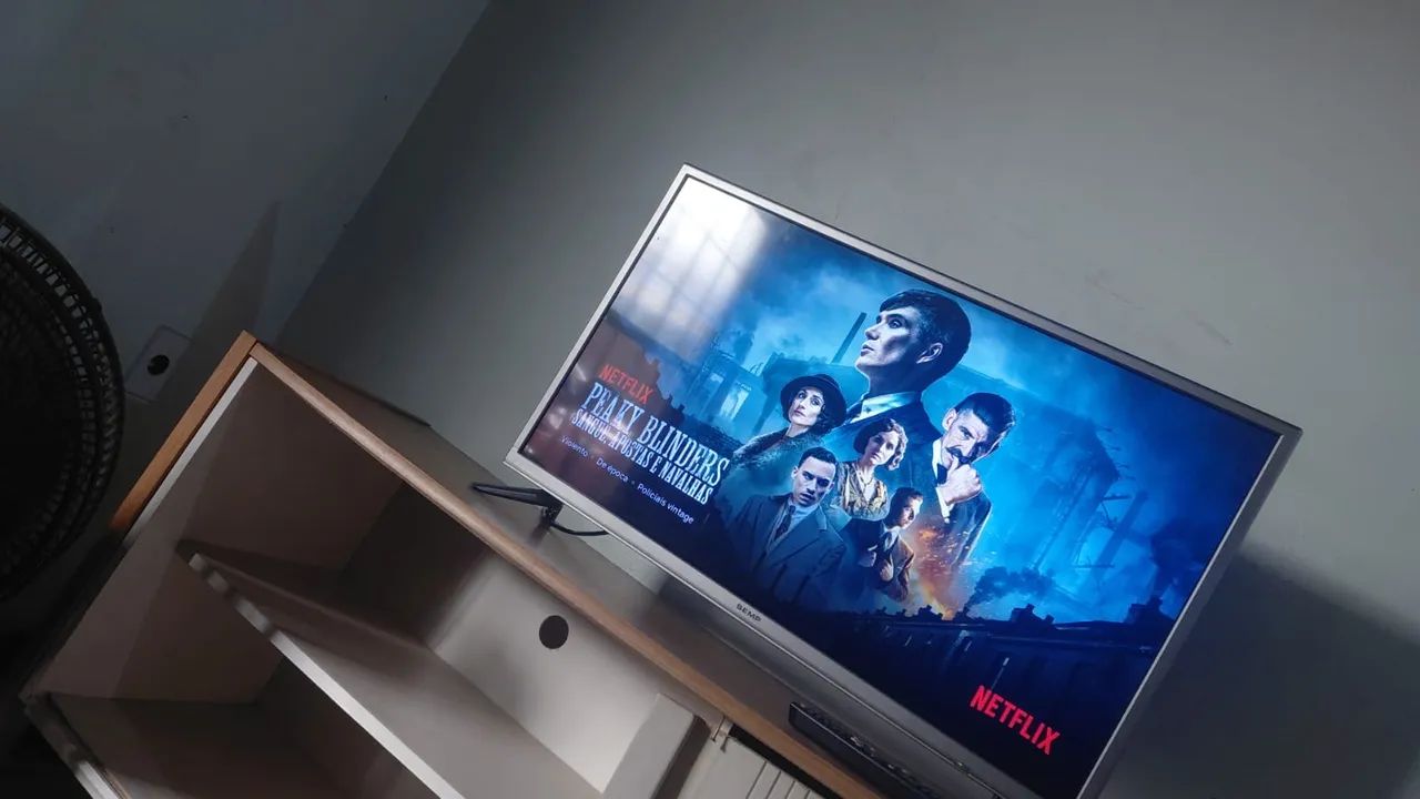 Tv smart SEMP 32 polegadas seminova  - Foto 3