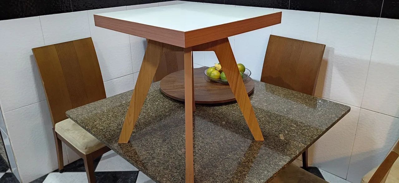 Mesinha de canto