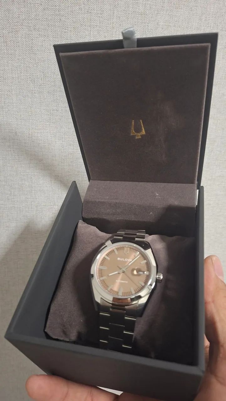Relógio bulova surveyor 39mm. 