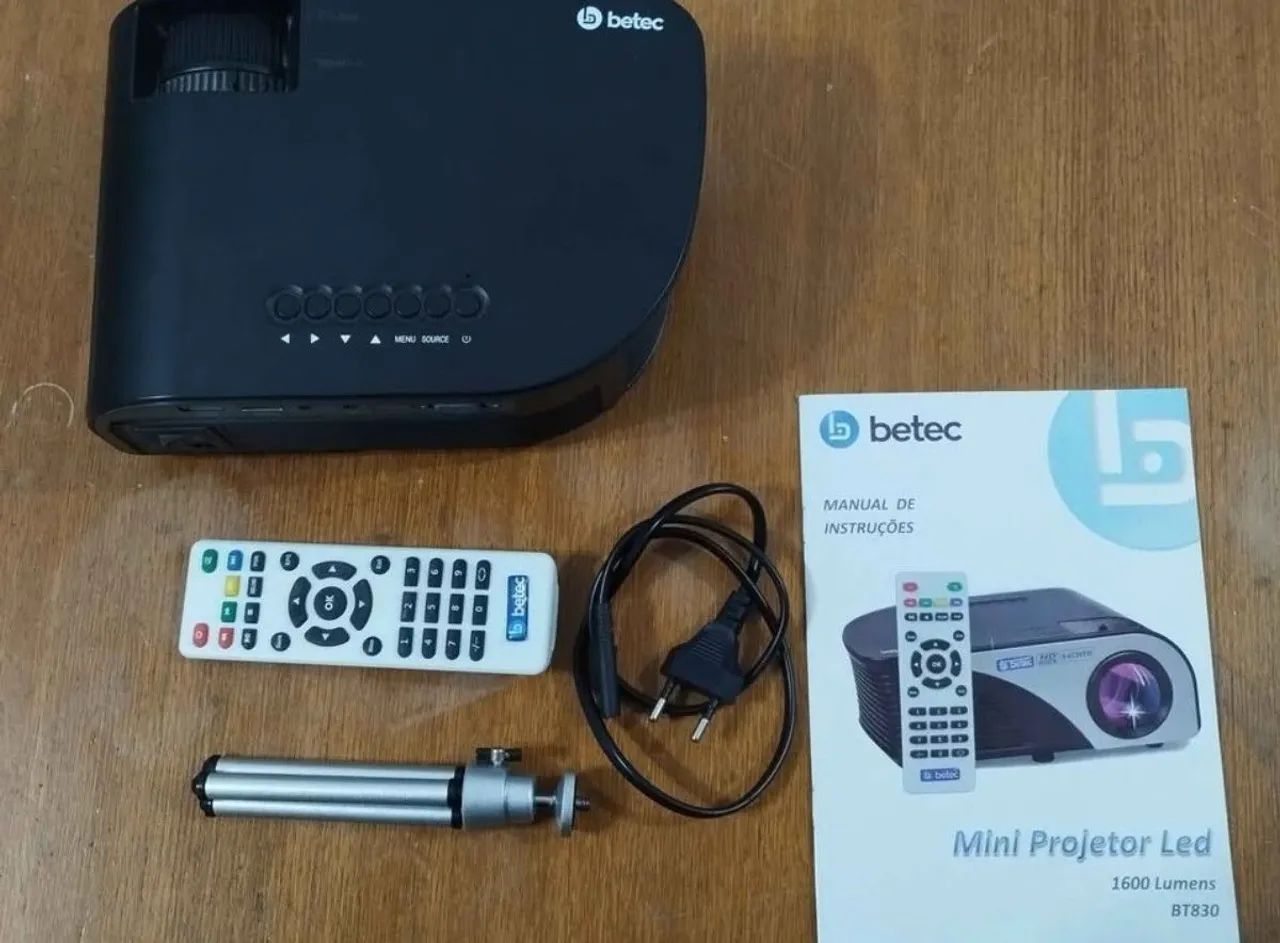 Projetor Betec BT830 + Tripé + Controle - Foto 2