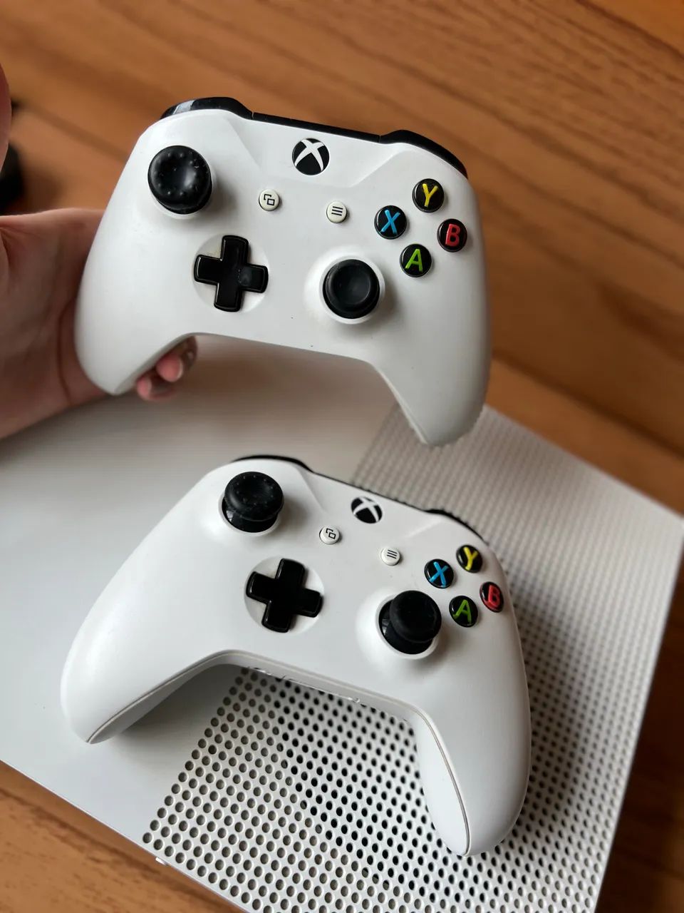 Xbox One S + 2 Controles - Foto 2