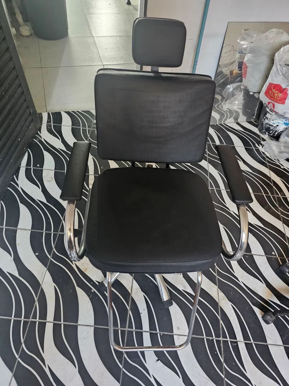Cadeira reclinavel para Barbearia e bancada