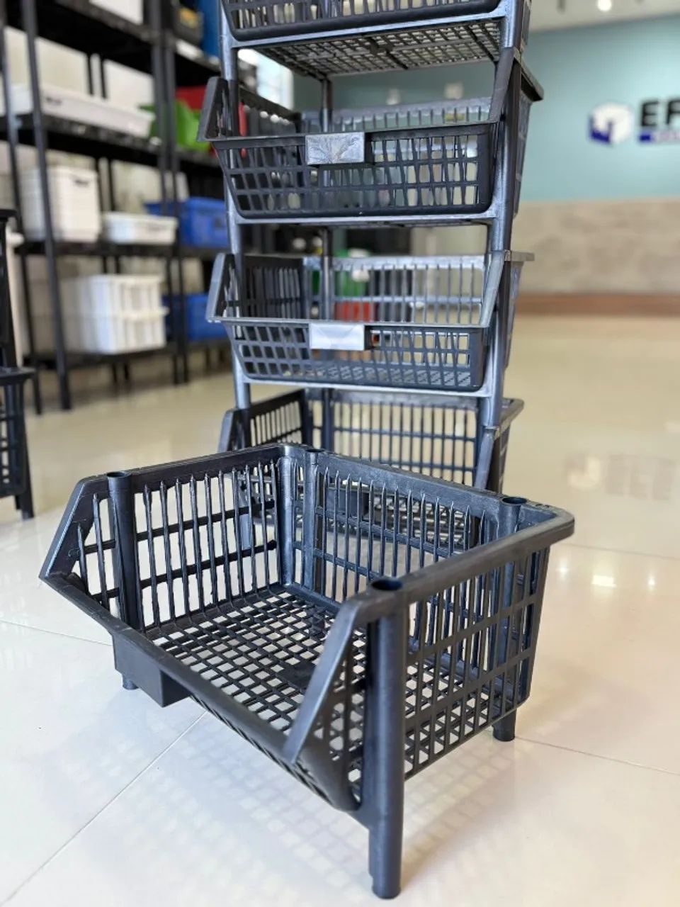 Cesto Expositor Pequeno R$14,50 a unidade  - Foto 2