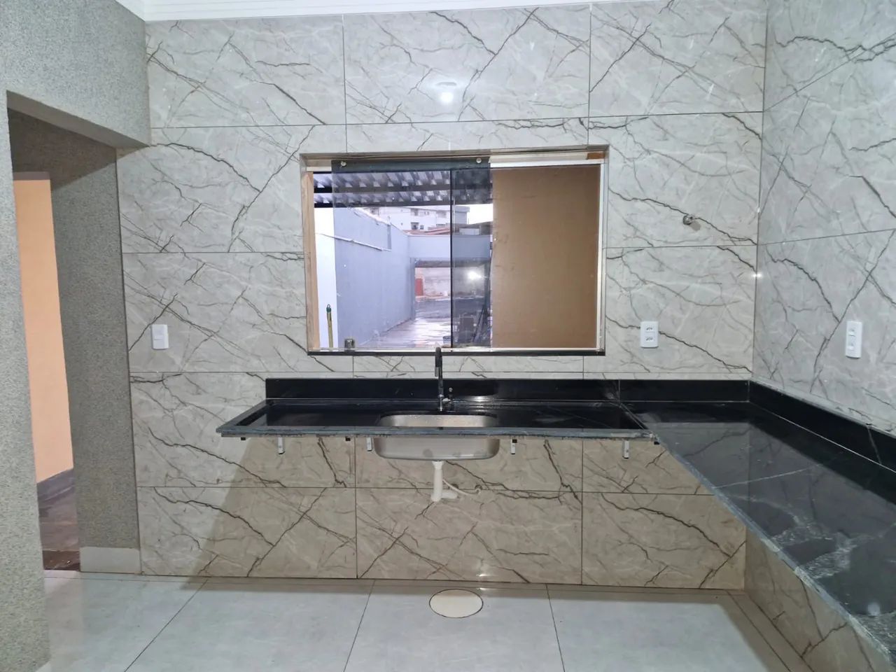 Casa 4 de quartos - Foto 2