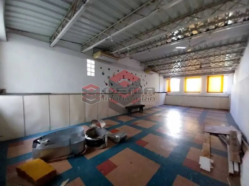Prédio - / Comercial / Laranjeiras - Foto 2