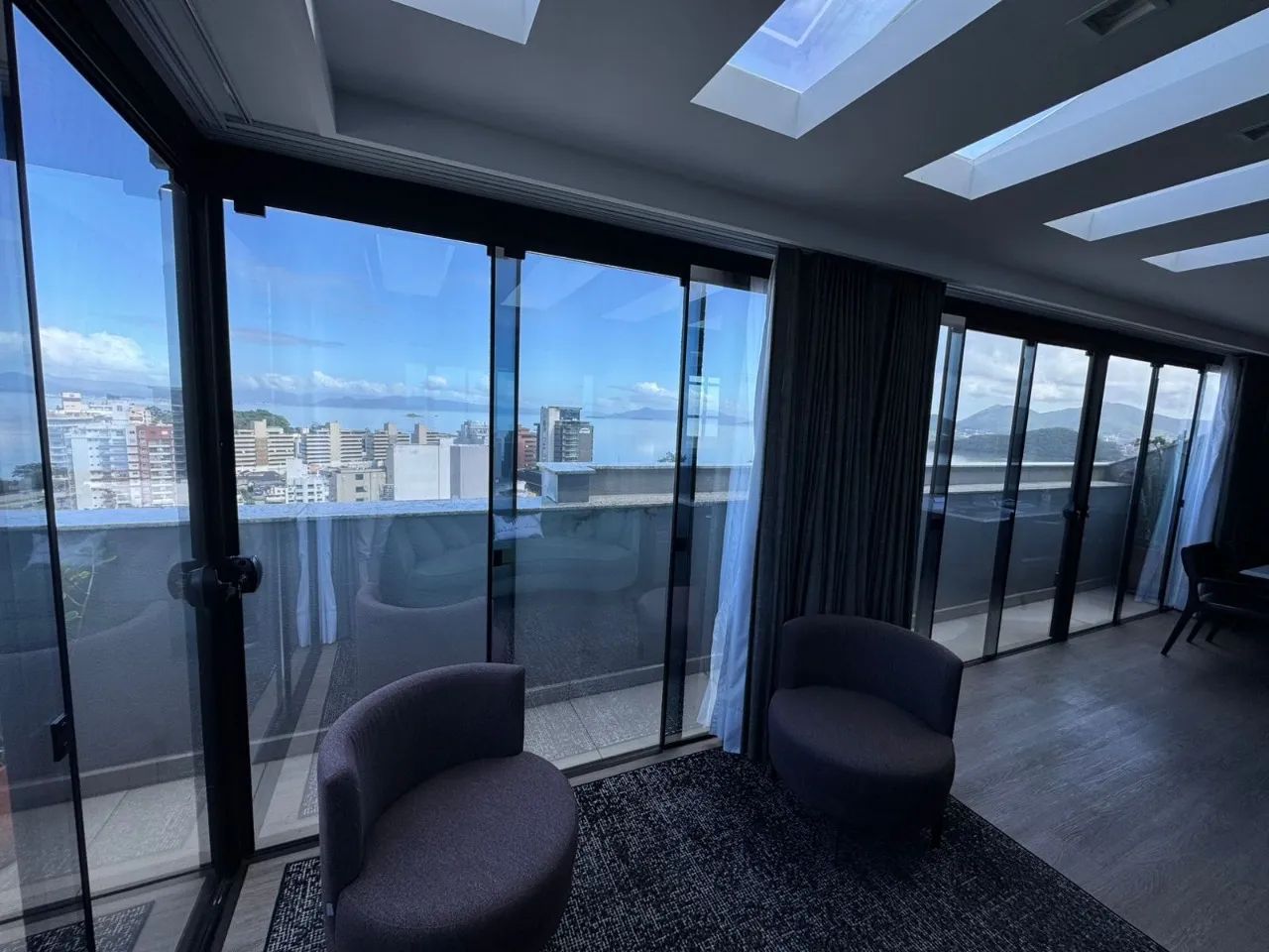 Sala comercial mobiliaria à venda na Agronômica - Foto 2