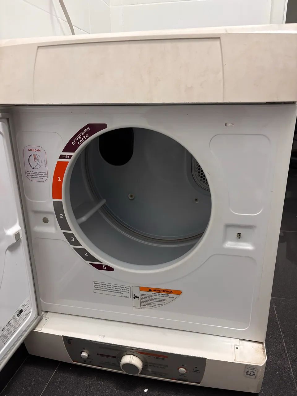 Secadora de roupas BRASTEMP suspensa - Foto 2