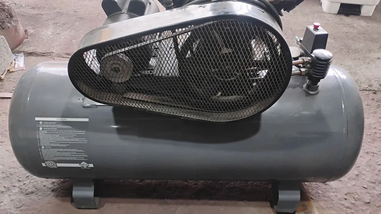 Compressor de ar 175 litros  - Foto 2