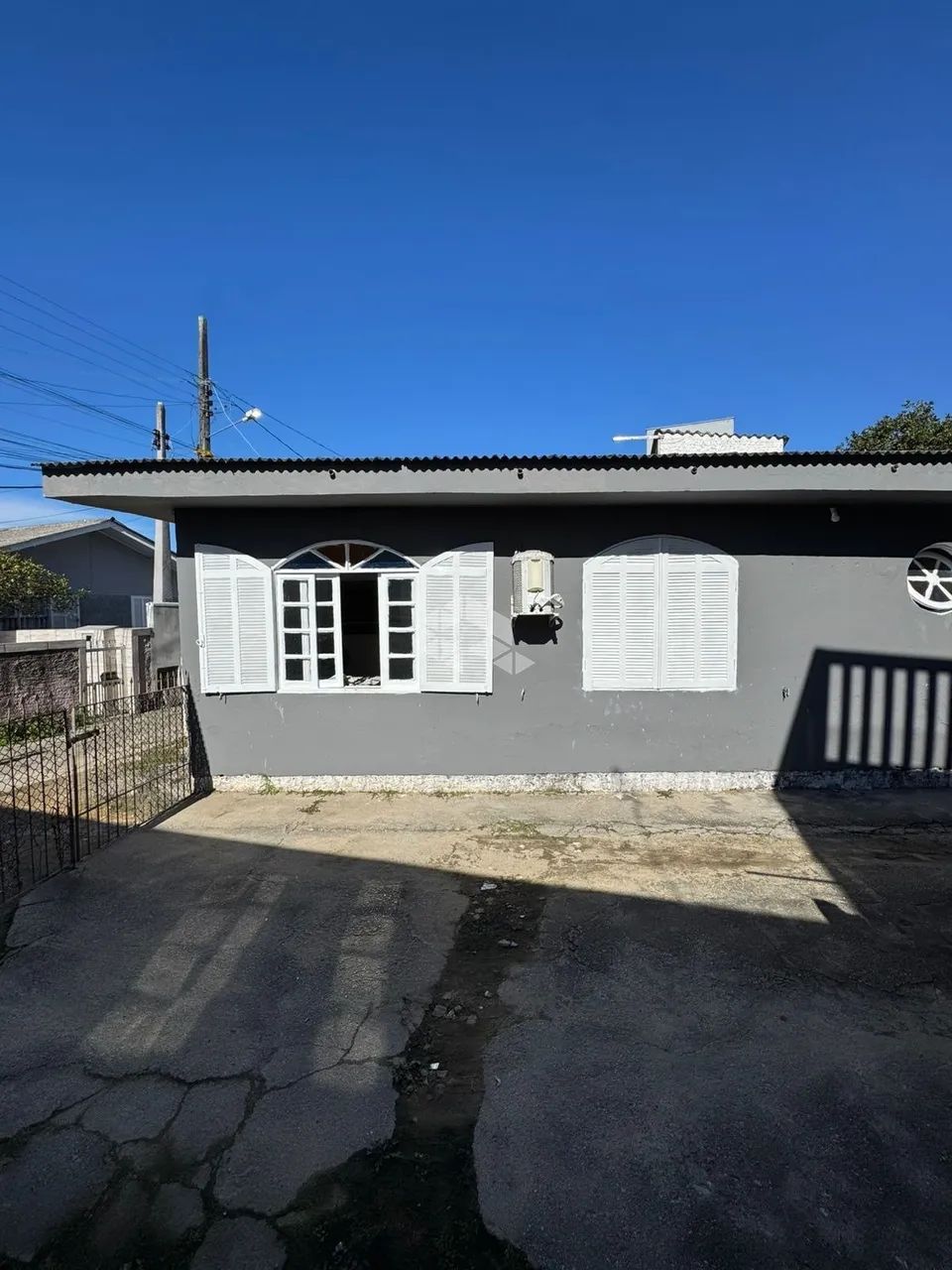 Descrição do Imóvel: Casa com 3 Quartos em Areias, São José - SC