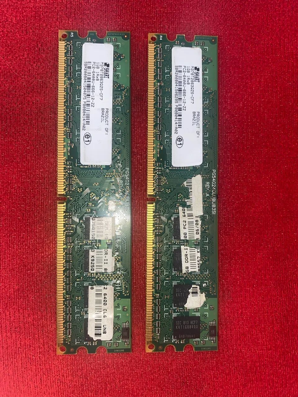 Kit de duas memorias RAM cada uma de 1GB 