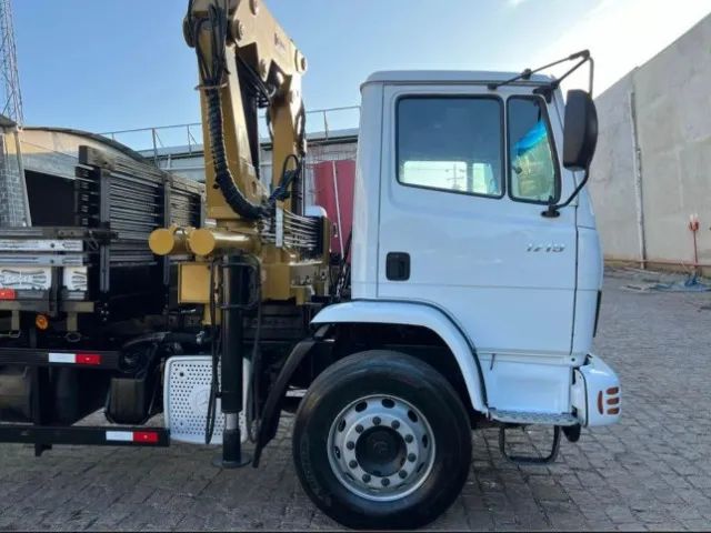 Mb Atron 1719 2015 4x2 Munck masal - Foto 5