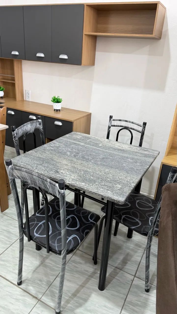 Mesa de 4 cadeiras nova a pronta entrega  - Foto 4