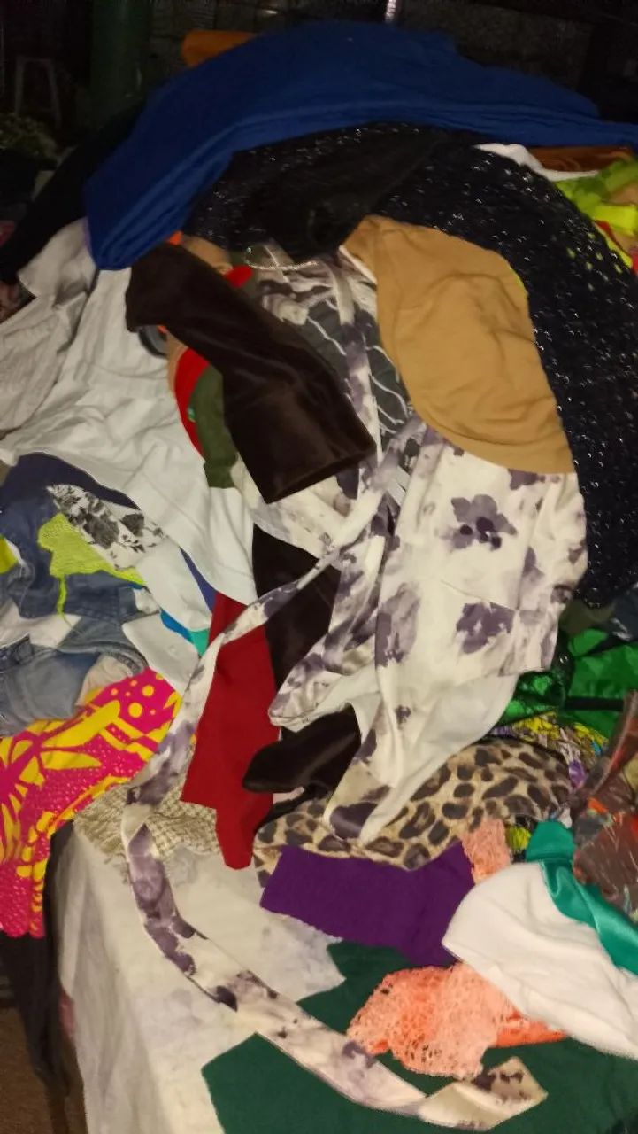 Lote de roupas  - Foto 2