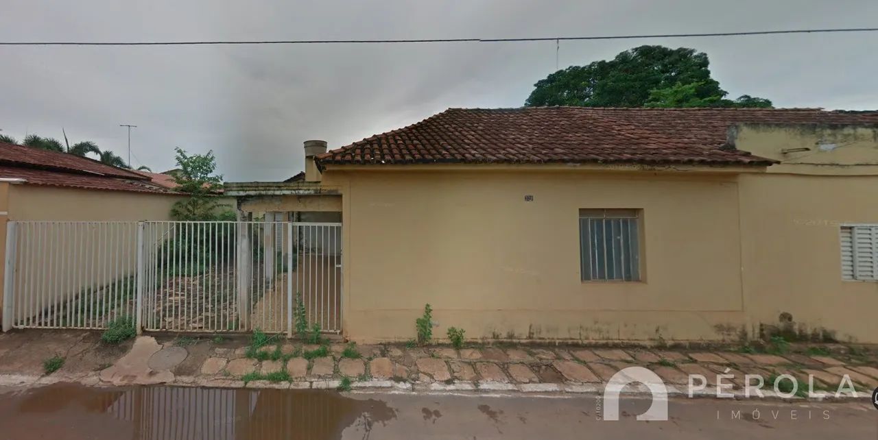 Lote / Terreno em Centro - Guapó