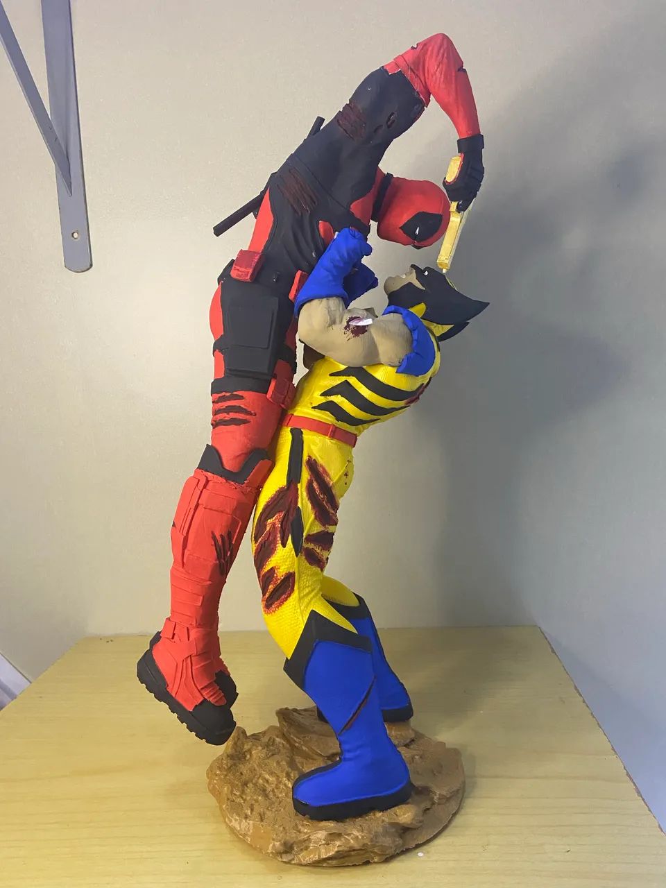 Action figure Wolverine Deadpool 